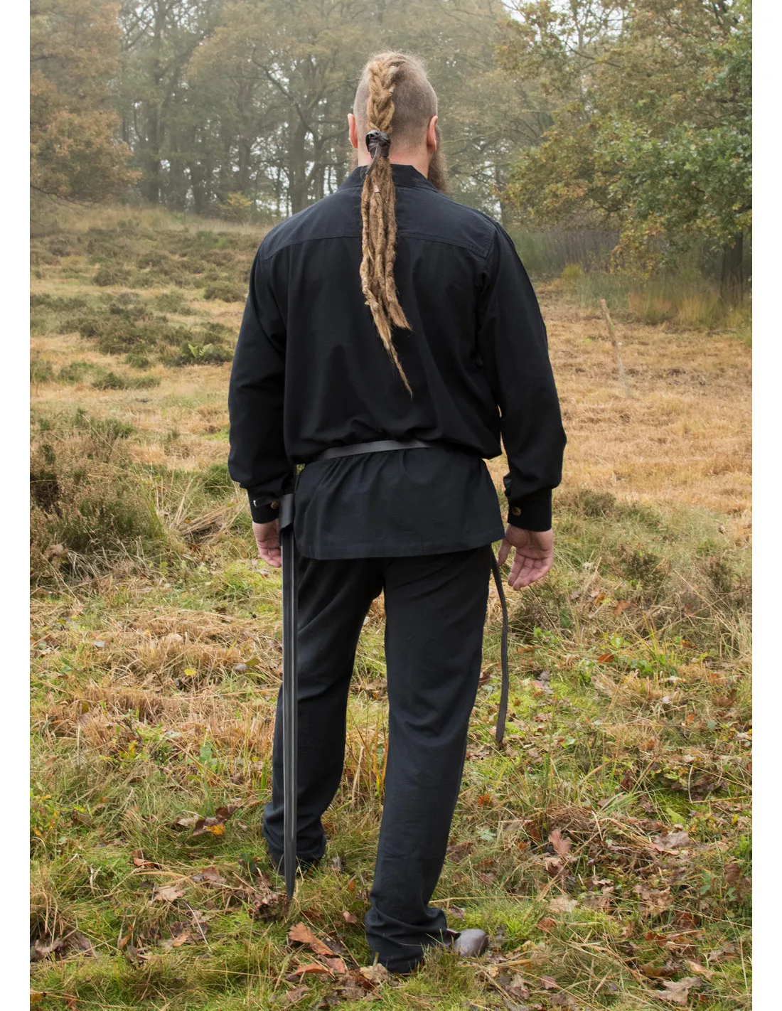 Chemise de chevalier médiéval Gotz, noire ⚔️ Boutique Épées