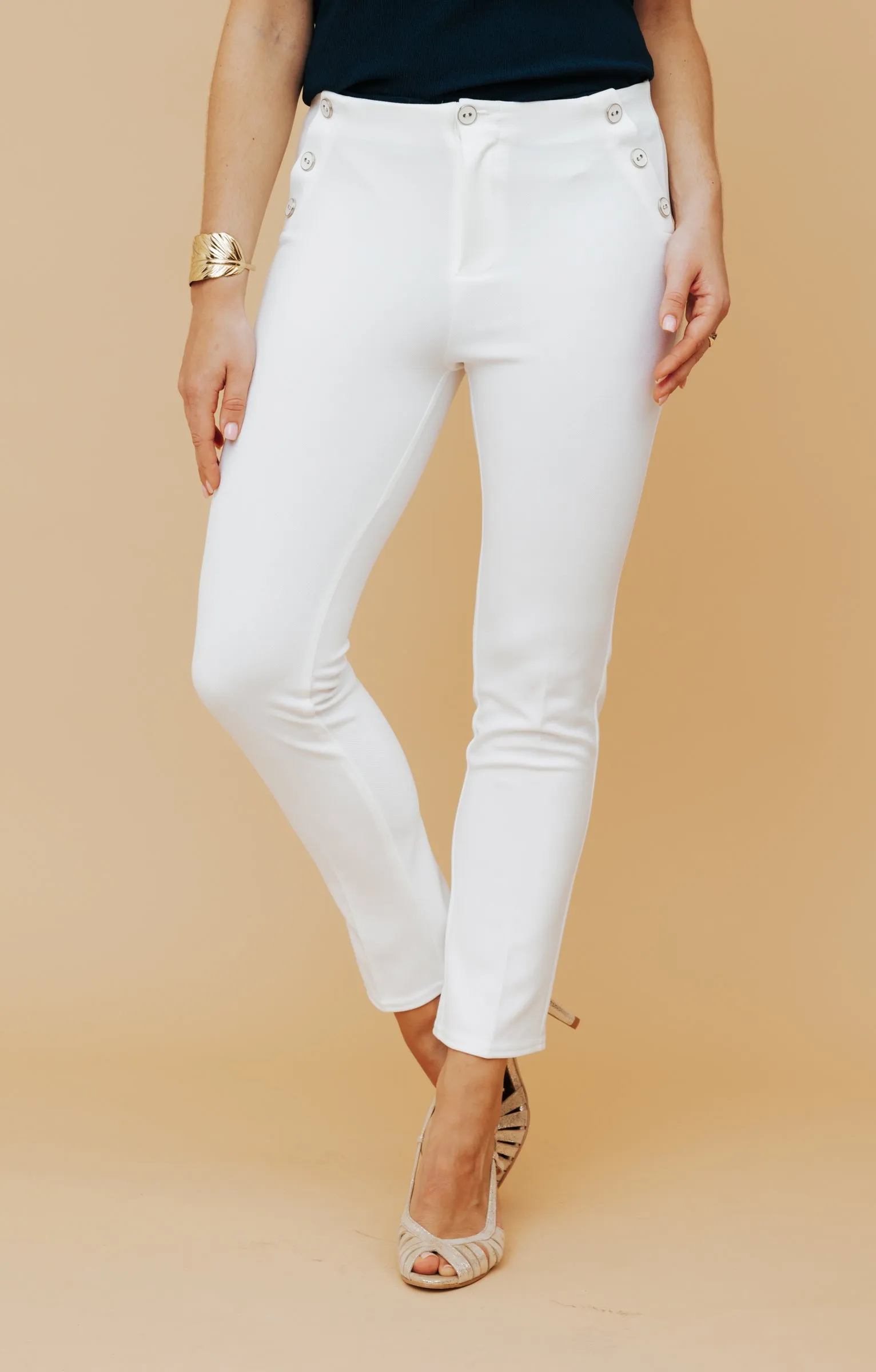 Pantalon 7/8 détails boutons pont - 29,97 €