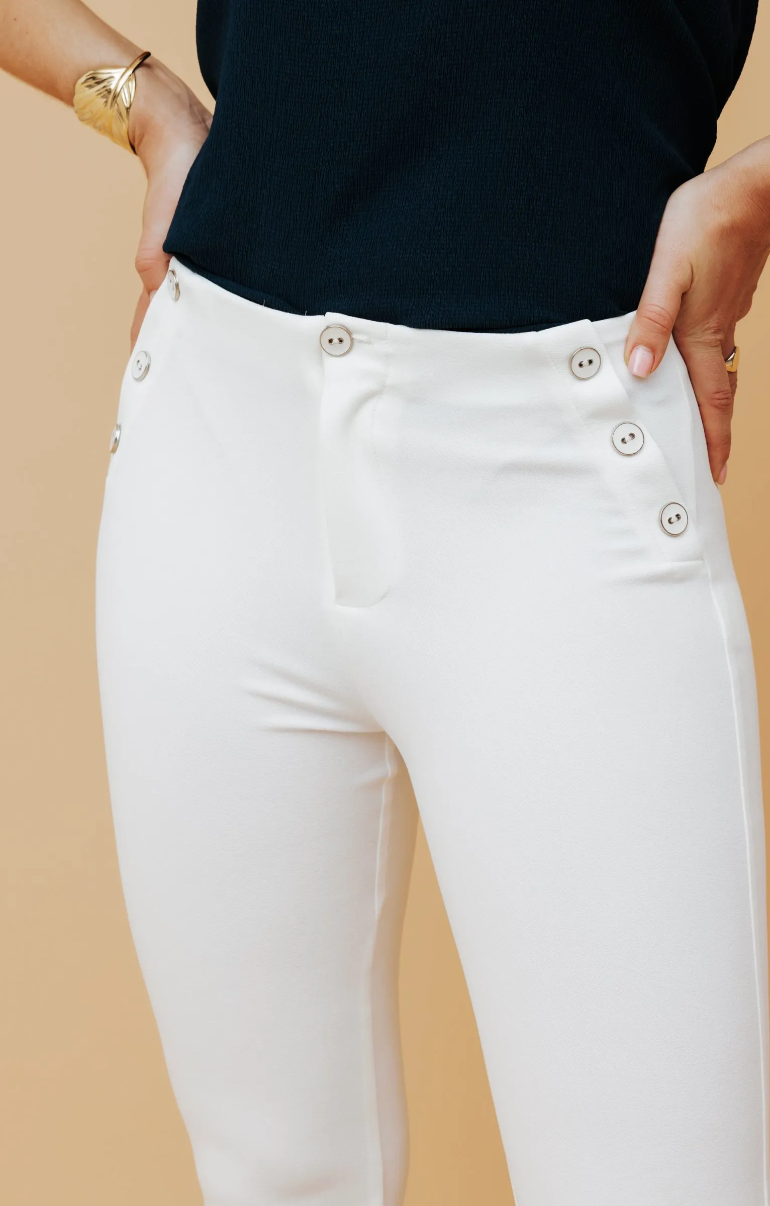 Pantalon 7/8 détails boutons pont - 29,97 €