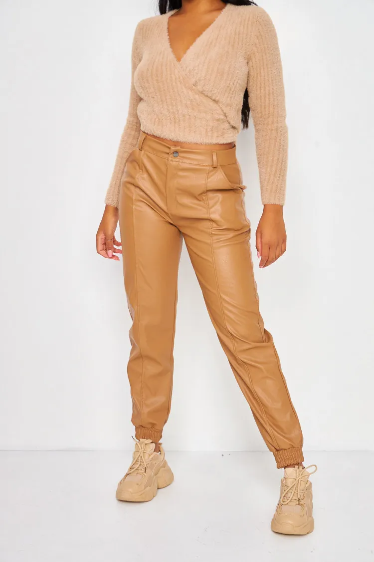 Pantalon en simili cuir beige foncé